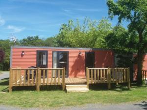 Campings Camping le Rouge Gorge **** 10' Puy du Fou : photos des chambres