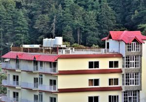 Hotel Vista Bhowali, Nainital - Vegetarian