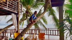 Villa Naatang Bohol Beach House 1