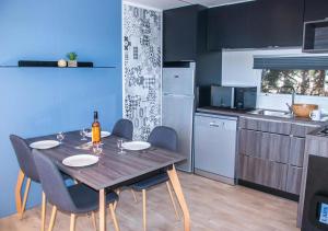 Campings Camping Village Le Vieux Port***** : photos des chambres