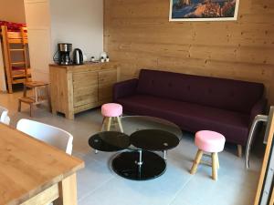 Maisons de vacances VAUJANYLOCATIONS - Domaine du Patre : photos des chambres