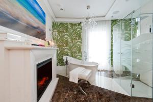 Diamonds Luxury Old Town Residence