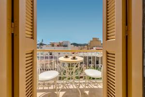 Island of Luxury Apartments Syros Greece