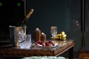 Pela Veranda Exquisite Suites