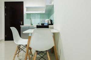 Simply and Relax 1BR at Brooklyn Alam Sutera Apartment By Travelio