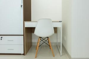 Simply and Relax 1BR at Brooklyn Alam Sutera Apartment By Travelio