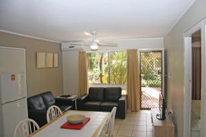 Aqua Villa Holiday Apartments