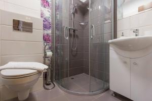 Spacious and Quiet 2 Bedroom Apartment