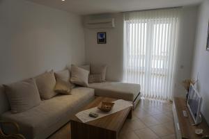 Апартаменти Сънбрийз - Sunbreeze Apartments