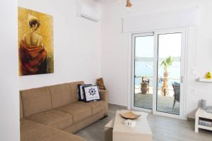 Iliana Sea Side House