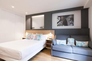 Antique Pamplona Tres Reyes Apartments