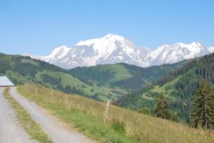 Le Mègevan chalet dAlpage à 1550m