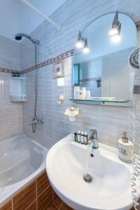 Mirabeli Apartments & Suites Milos Greece
