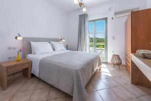 Mirabeli Apartments & Suites Milos Greece