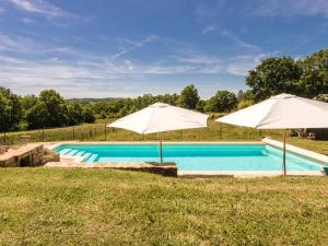 Villas Cozy Villa in Saint Bonnet la Rivi re with Swimming Pool : photos des chambres