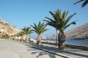 Manousos' Rooms Syros Greece