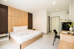 The Fifth Residence