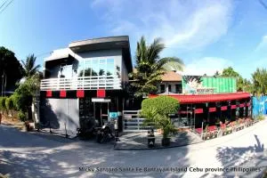 Micky Santoro Hotel & Restaurant - Cataoman