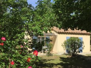 B&B / Chambres d'hotes Le Clos des Cigales : photos des chambres