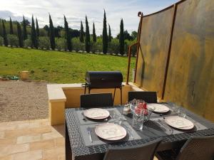 Appartements Le Mas Saint Jean : photos des chambres