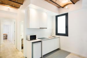 Apartment (9-10 adults) room in BcnStop Parc Güell