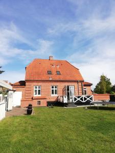 H. C. Lumbyes Vej - kælderlejlighed