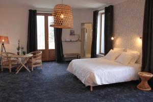 Hotels Eclosion Chateau Hotel & Restaurant : photos des chambres