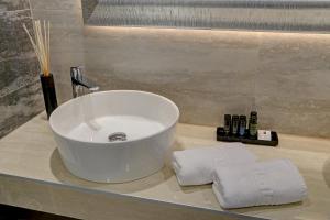 Luxury Amarin Apartment