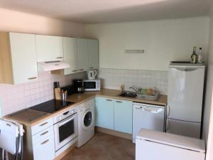 Appartements residence arimarina : photos des chambres