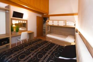 Two-Bedroom Superior Apartment room in Residence Delle Rose