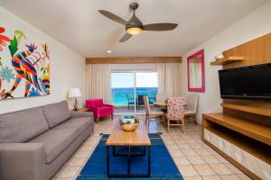 Villa del Palmar Beach Resort & Spa