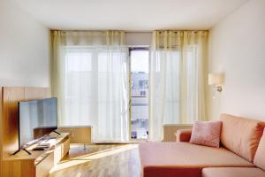 Solar Apartments - Liberty Square