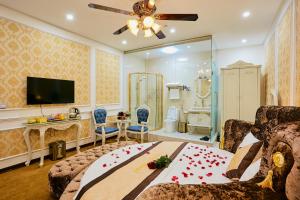 Kings Hotel Mỹ Đình