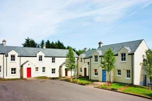 Terraced Houses Bunratty - EIR02105-IYA