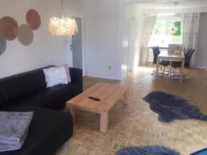 Ferienwohnung mit 3 Schlafzimmern, Erdgeschoss, zentral Freyung - Hinterschmiding