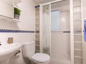 Apartment Reina Sofia II by Interhome