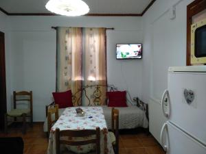 Akti Miaouli Holiday Home Syros Greece