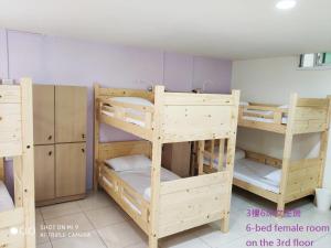 Simple life hostel