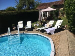 B&B / Chambres d'hotes La Vieille Maison D'Aurin : photos des chambres