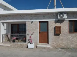 Ellie's - Kardamaina