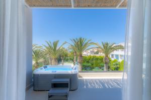 Drossia Palms Hotel and Nisos Beach Suites Heraklio Greece