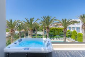 Drossia Palms Hotel and Nisos Beach Suites Heraklio Greece