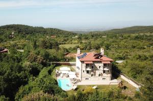 Evmorfes Villas