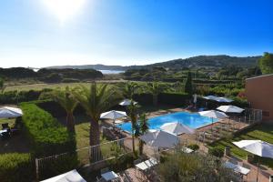 Hotels Hotel Les Lentisques : Chambre Lits Jumeaux Supérieure avec Vue sur la Piscine