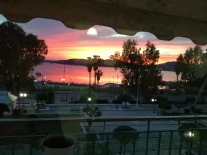 Sea Side Apartment - Áyios Yeóryios