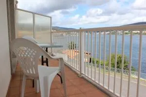 Apartamento Corcubion Playa de Quenxe - 科尔库维翁 Apartamento Corcubion Playa de Quenxe - 科尔库维翁