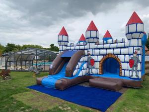 Camping le Rouge Gorge **** 10 Puy du Fou