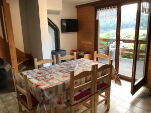 Chalets Chalet LE TREMPLIN - wifi, BBQ, parking : photos des chambres