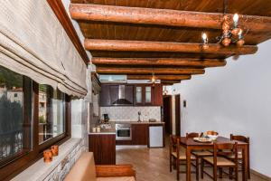 Ariadni Apartments