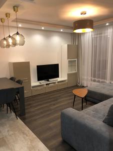 Warsaw Lofty Deluxe